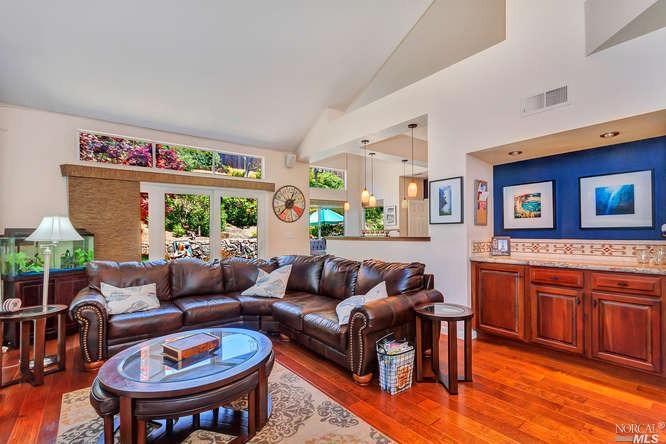 589 Periwinkle Pl, Benicia, United States 94510