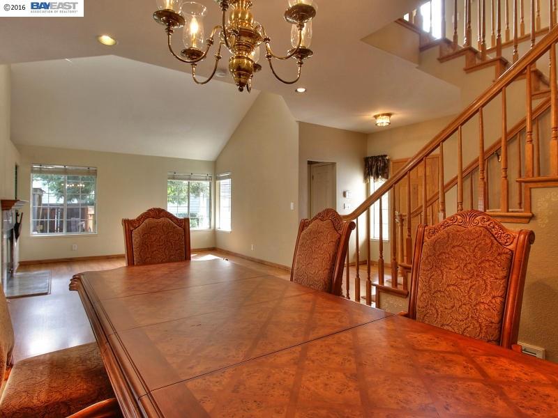 219 ROUND HOUSE PL, Clayton, United States 94517