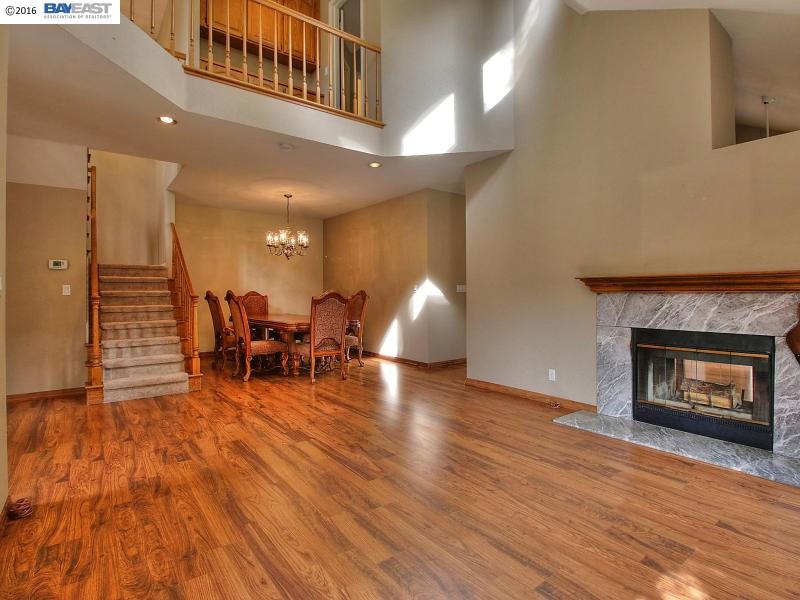 219 ROUND HOUSE PL, Clayton, United States 94517