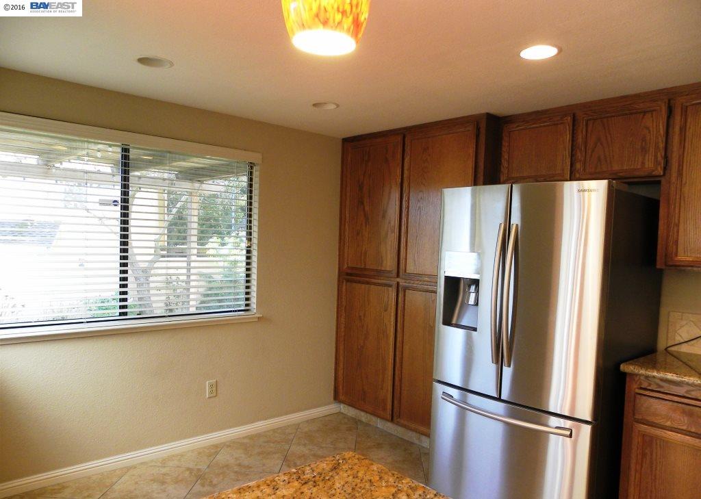 339 S 1ST AVENUE, Pleasant Hill, United States 94523