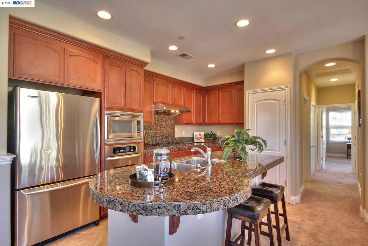 49079 Larkspur Ter, Fremont, United States 94539