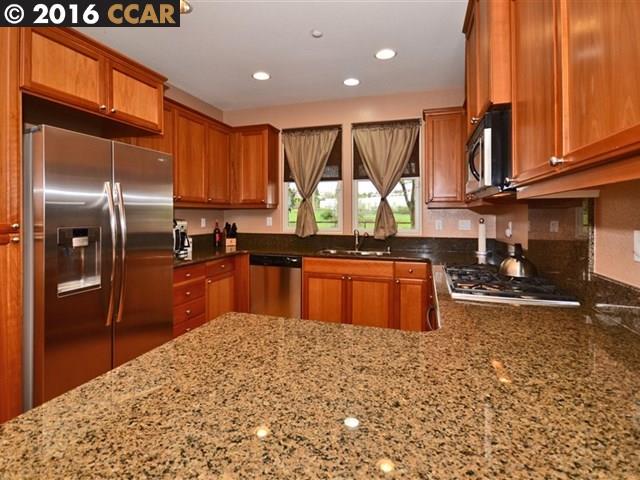 3192 S FRONT ST, Hercules, CA 94547