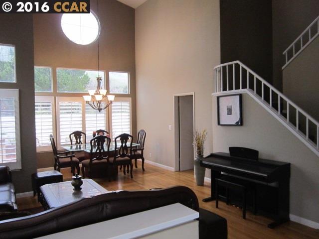 139 Grenadine Way, Hercules, United States 94547