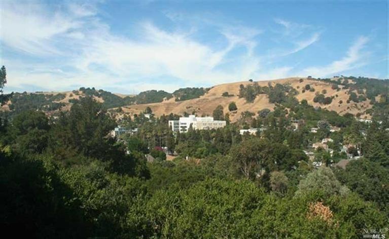 915 Harbor View Drive, Martinez, United States 94553