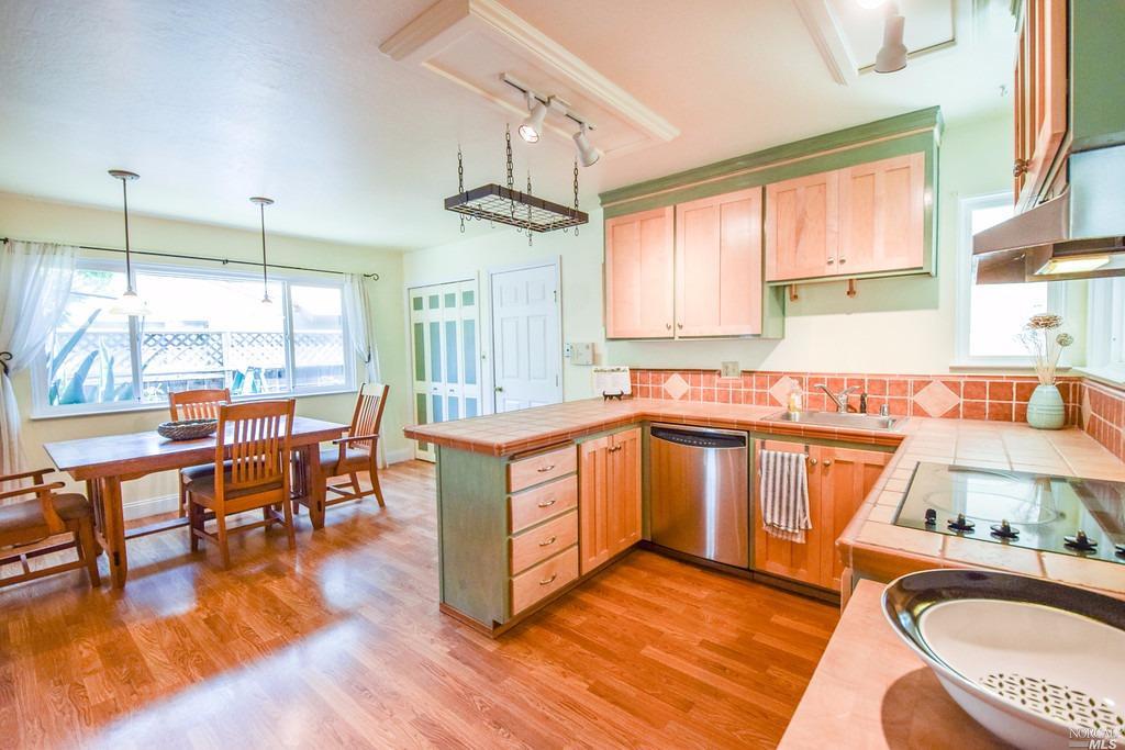 854Lathrop Street, Napa, CA 94558
