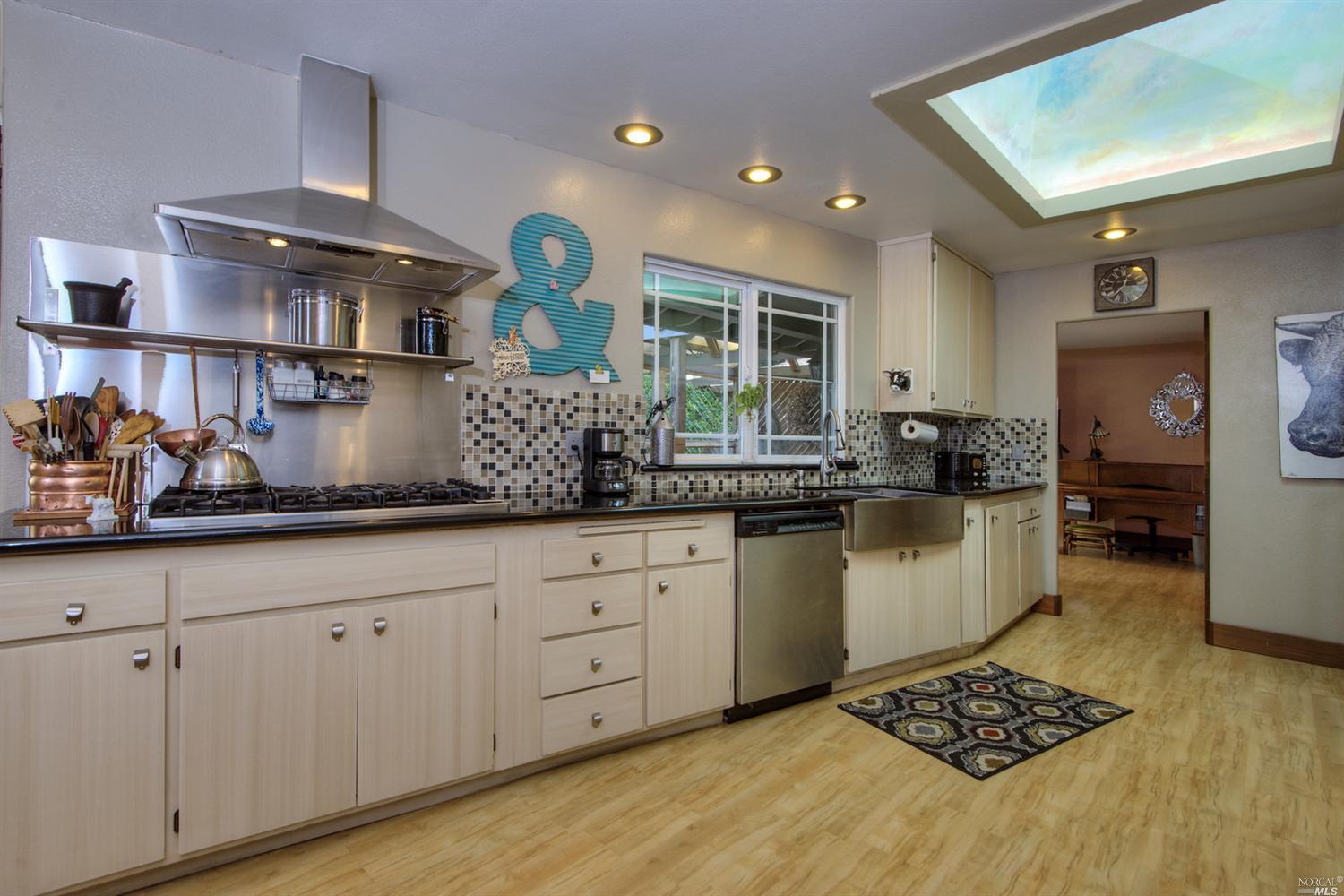 2413 Vine Hill Dr, Napa, United States 94558