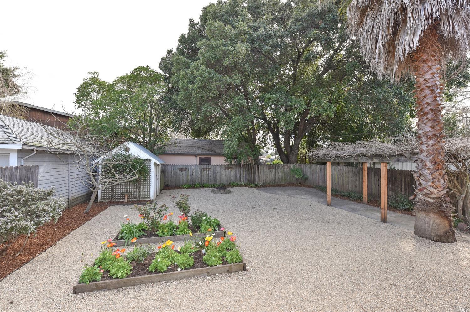 1751 Laurel St, Napa, United States 94559