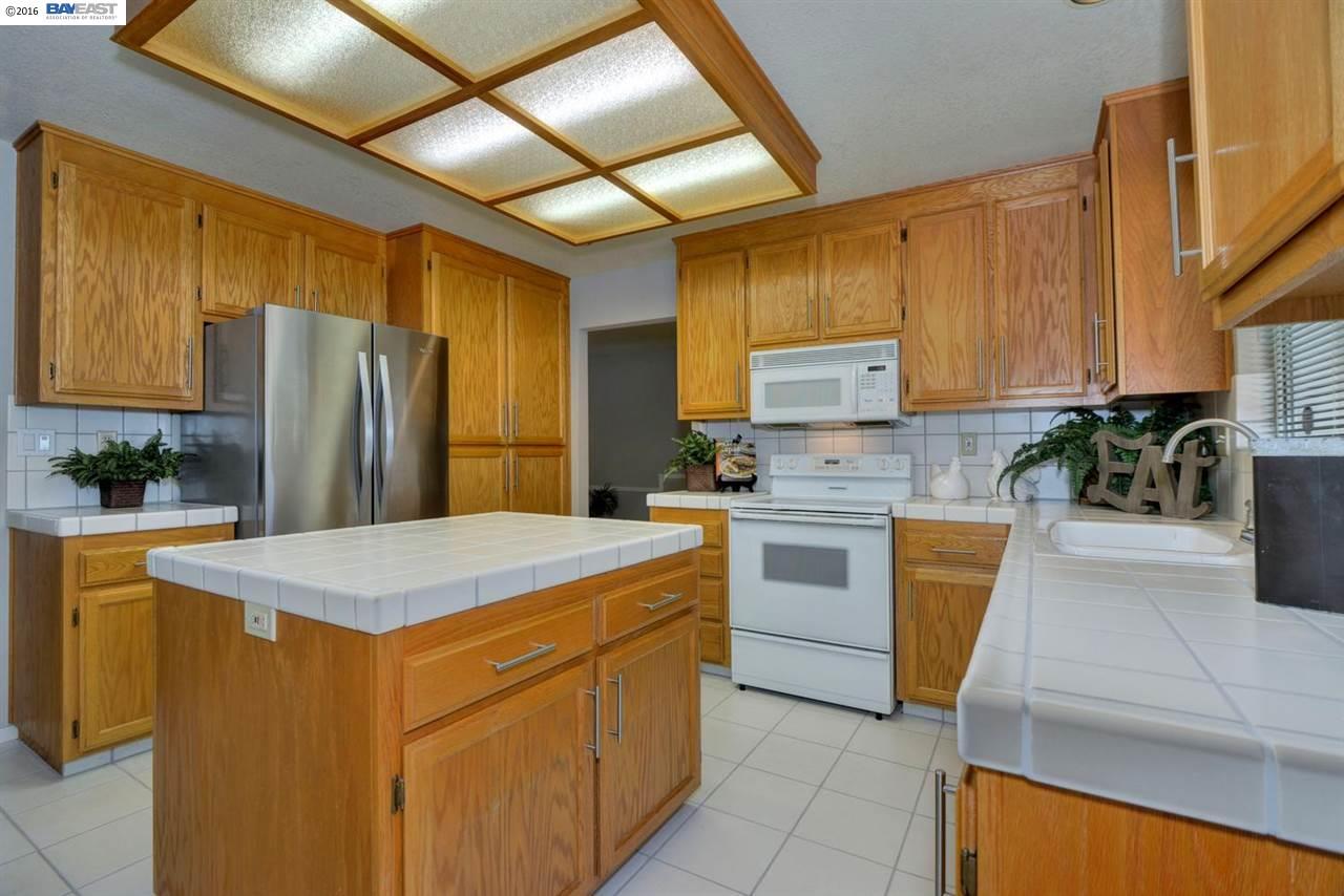 5501 PORTSMOUTH Ave, Newark, United States 94560