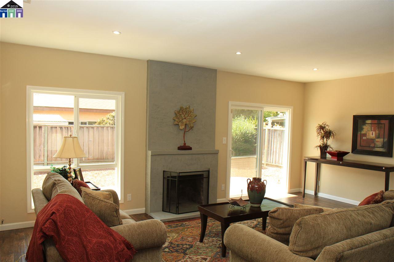14235 TIBURON RD, San Leandro, United States 94577