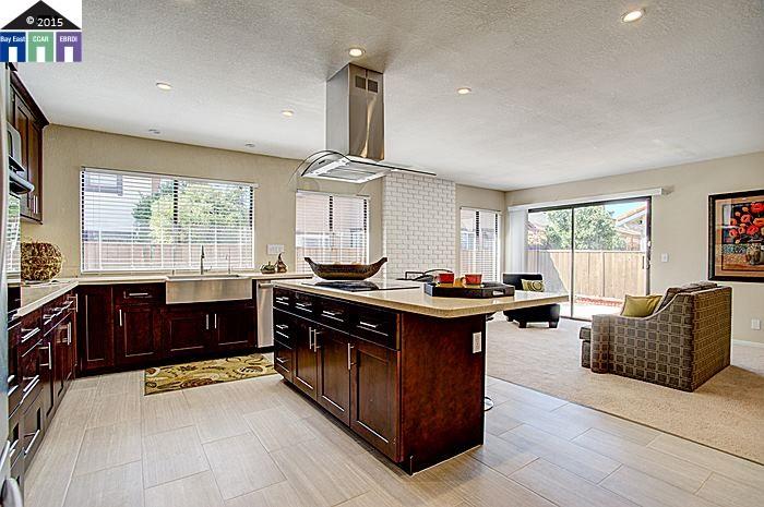 755 Crocus Dr, San Leandro, United States 94578