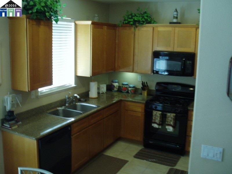 16481 Liberty St, San Leandro, CA 94578