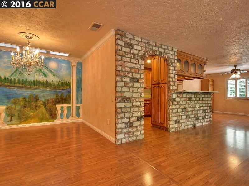 1525 ROCKLEDGE LN, Walnut Creek, CA 94595