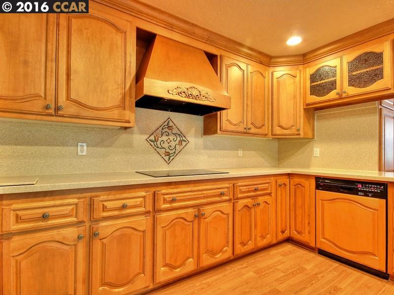 1525 ROCKLEDGE LN, Walnut Creek, CA 94595