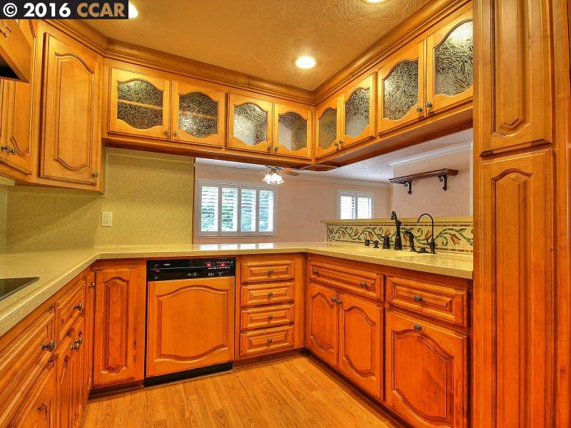 1525 ROCKLEDGE LN, Walnut Creek, CA 94595