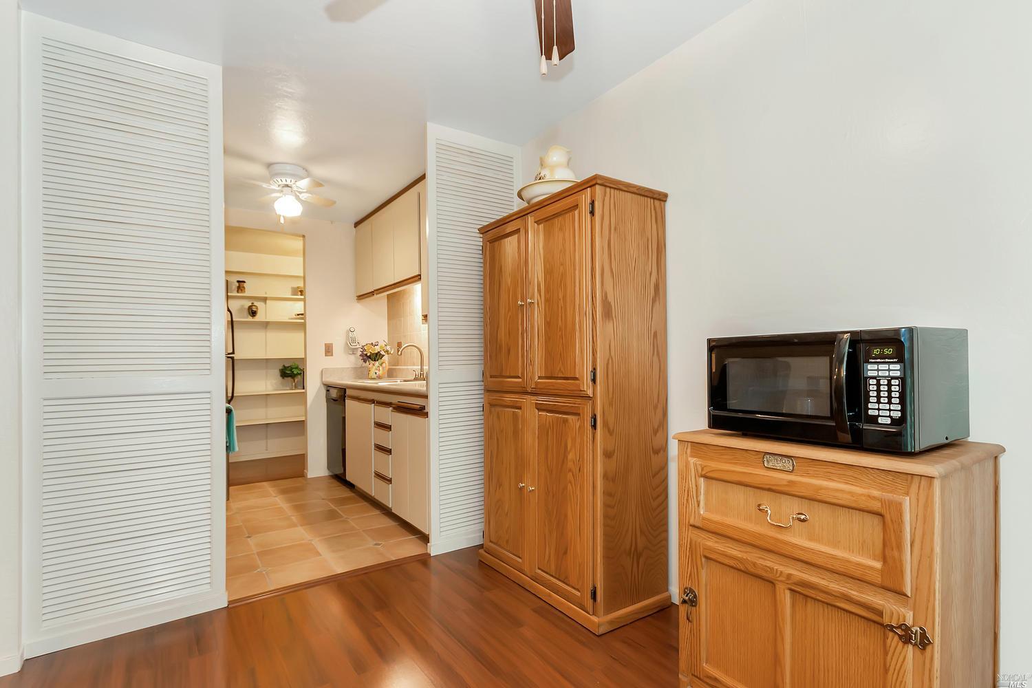 1236 Walker Avenue, Walnut Creek, United States 94596
