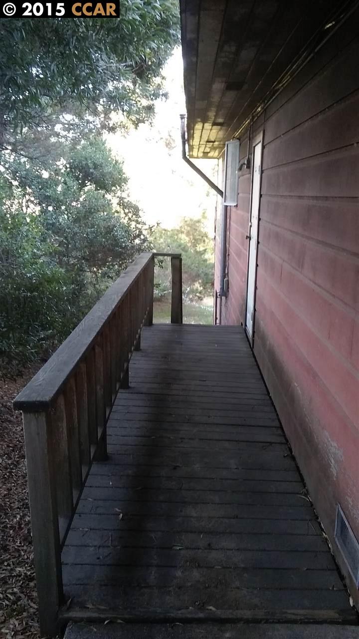 10724 FALLBROOK WAY, Oakland, United States 94605