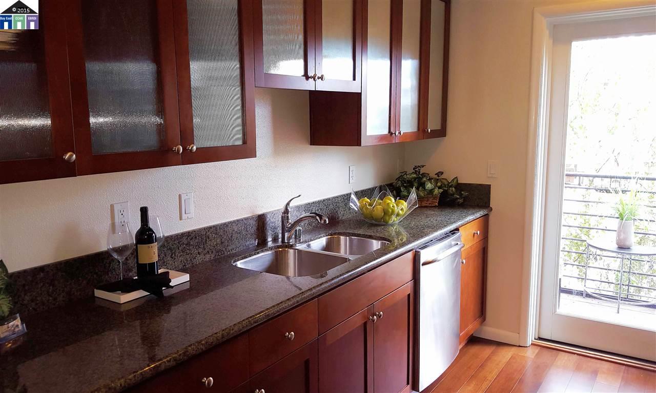 85 GLASHAUS LOOP, Emeryville, United States 94608