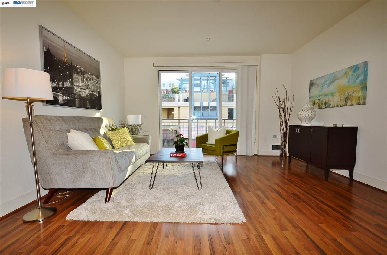 1502 BRUNSWIG LN, Emeryville, CA 94608