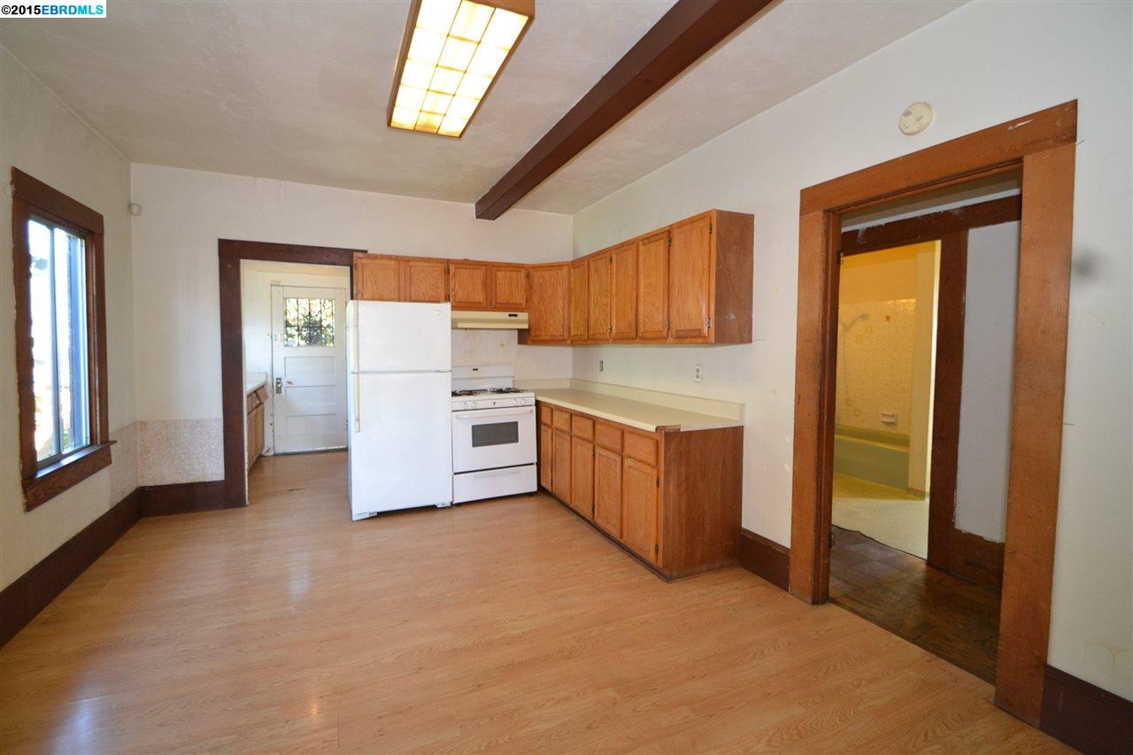 942 39TH ST, Oakland, United States 94608
