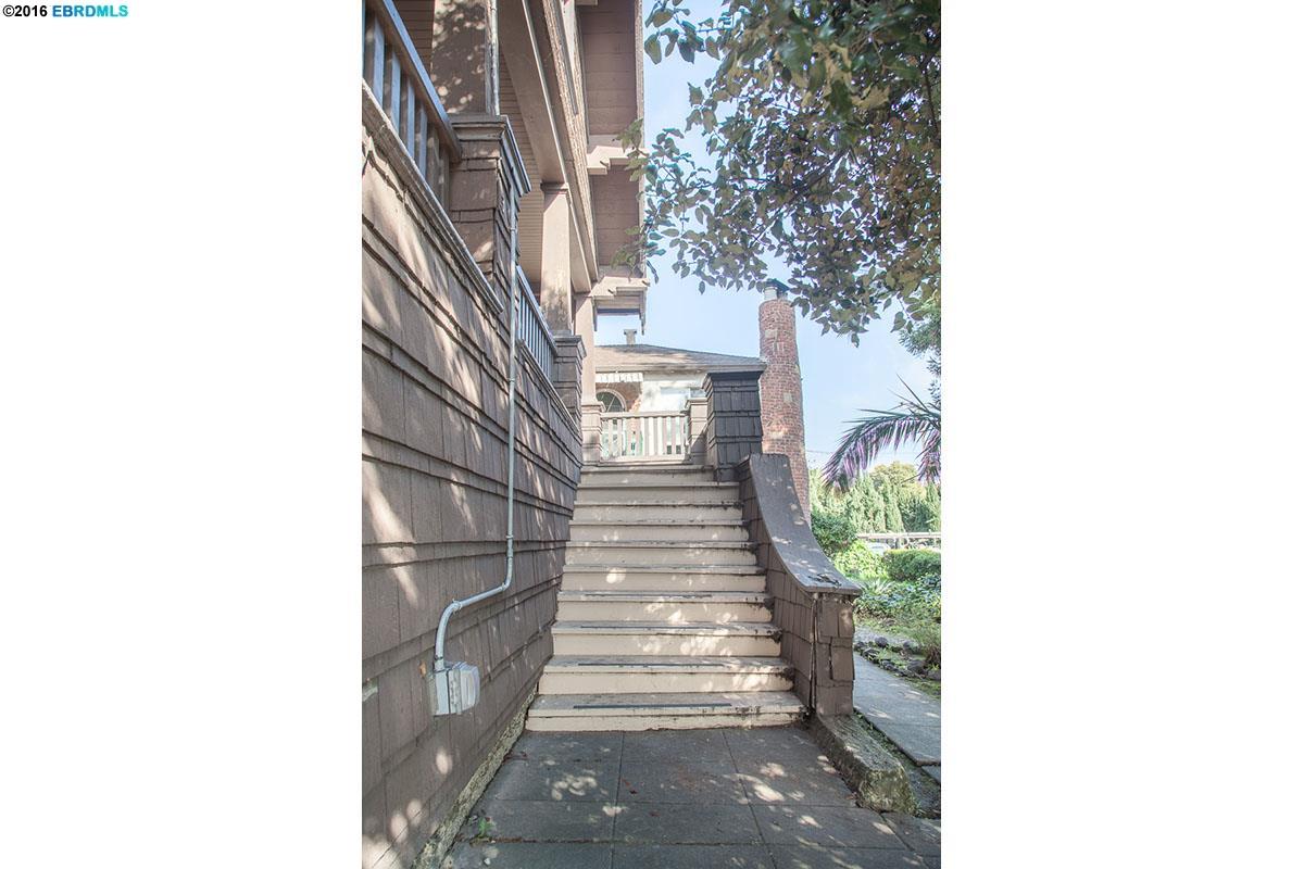 369 MACARTHUR BLVD, Oakland, United States 94610