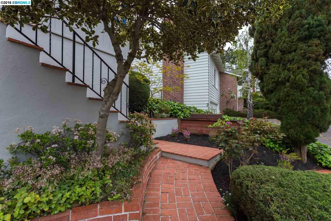 4836 Harbord Dr., Oakland, United States 94618