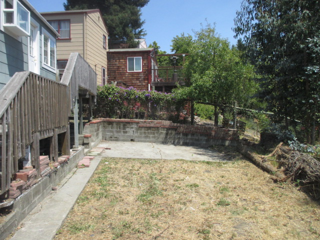 4076 Lambert RdEl Sobrante, CA, 94803Contra Costa County