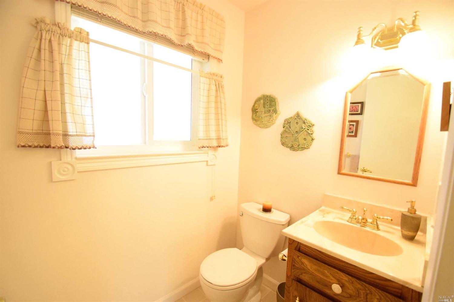 6044 Dawn Dr, Rohnert Park, United States 94928