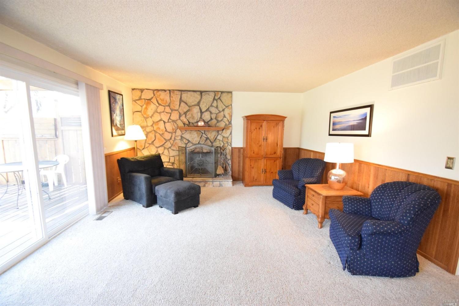 6044 Dawn Dr, Rohnert Park, United States 94928