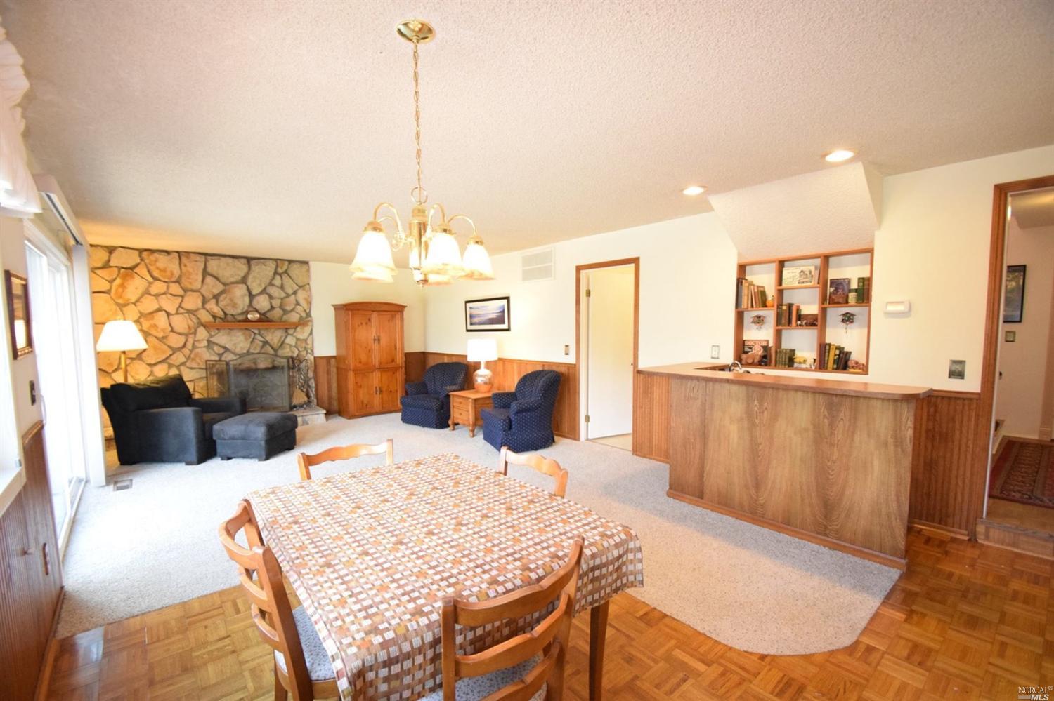 6044 Dawn Dr, Rohnert Park, United States 94928