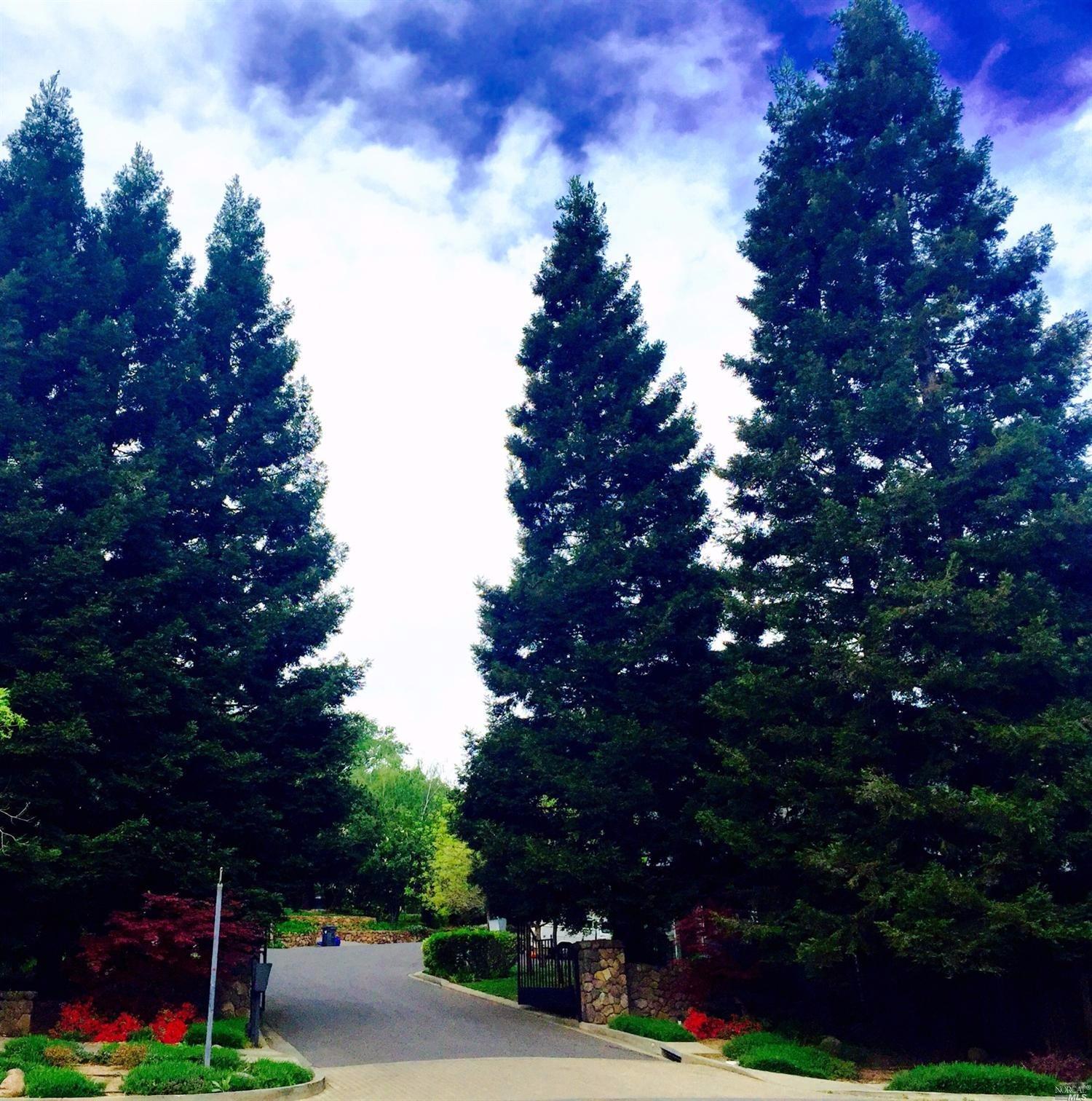 2 Madison Ct