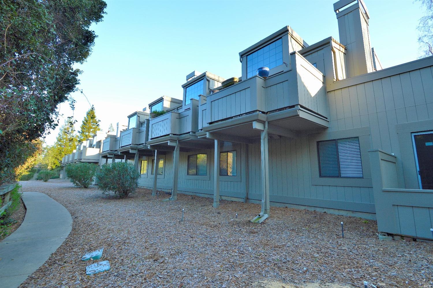 174 Oriole Circle, Novato, United States 94949