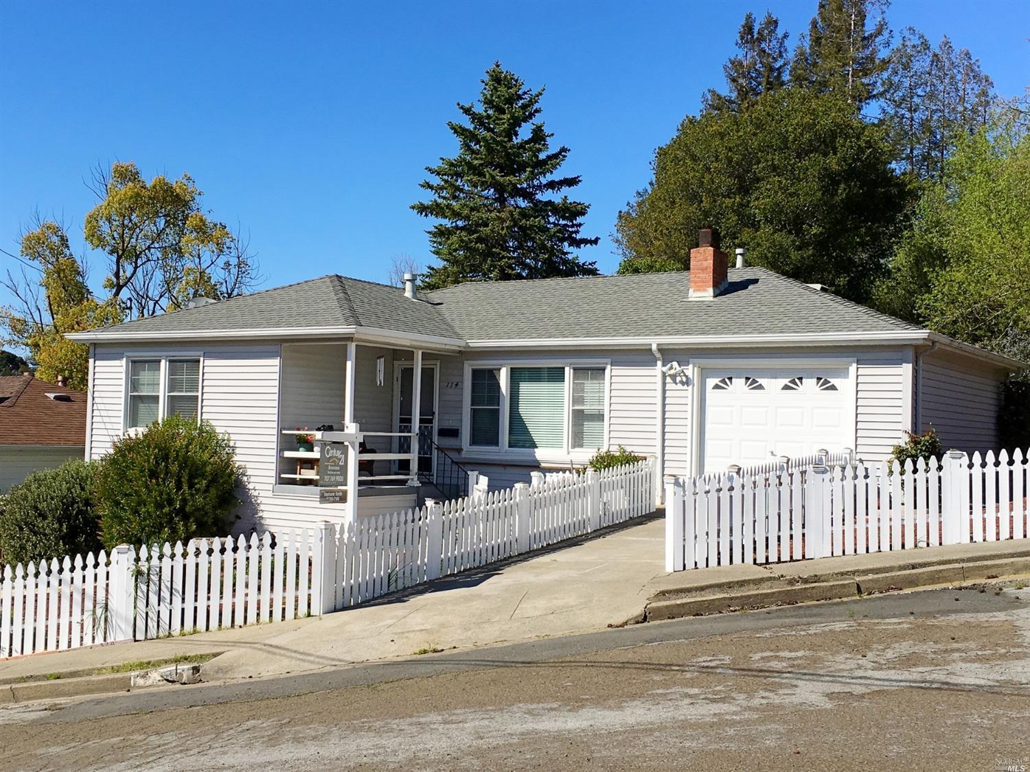 114Glendon Way, Petaluma, United States 94952