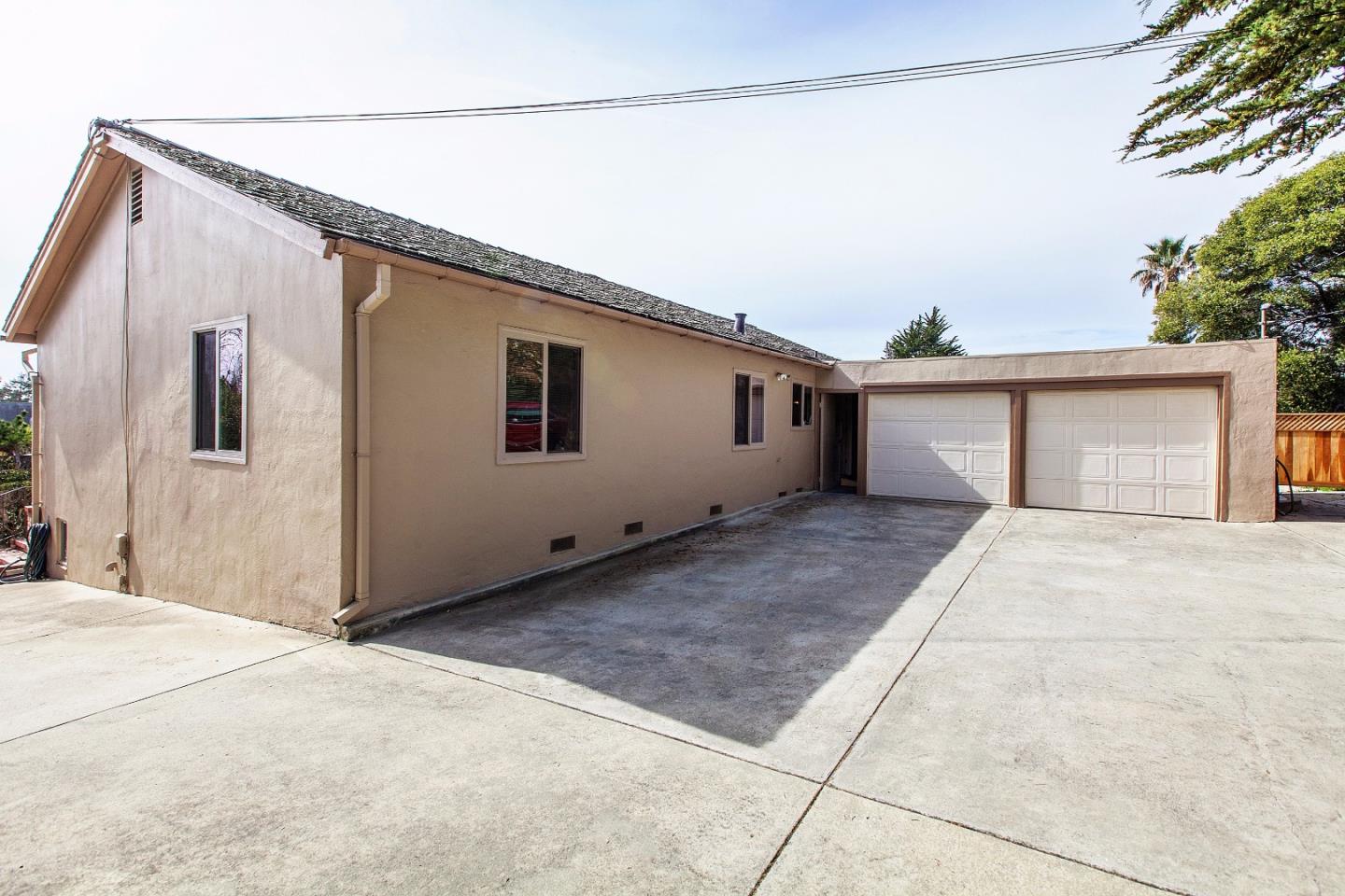 7143 Soquel Dr, Aptos, United States 95003