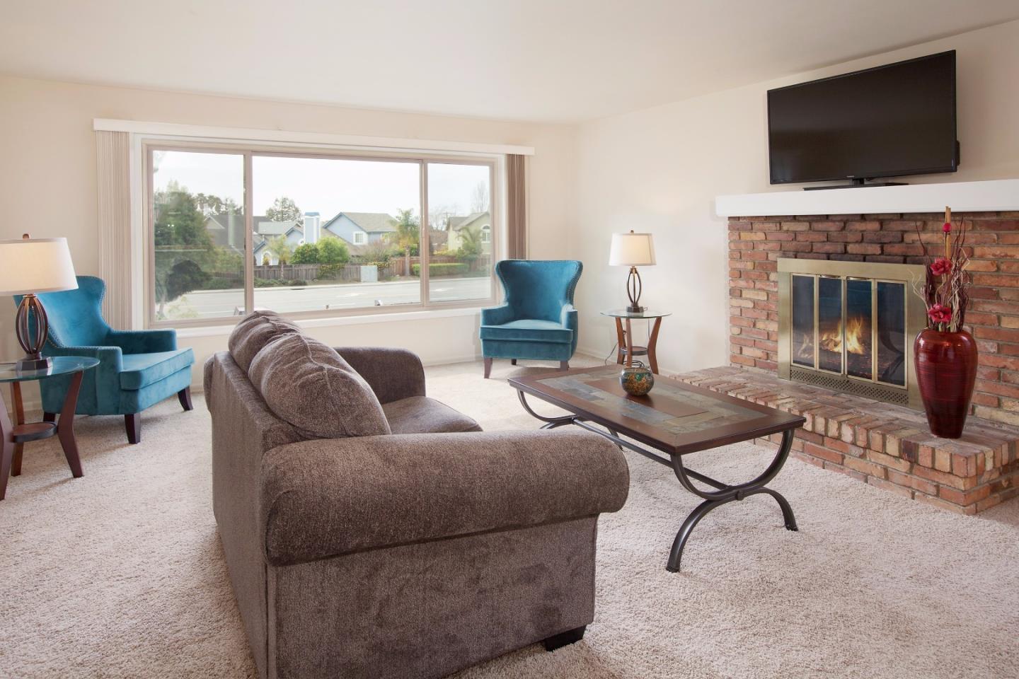 7143 Soquel Dr, Aptos, United States 95003