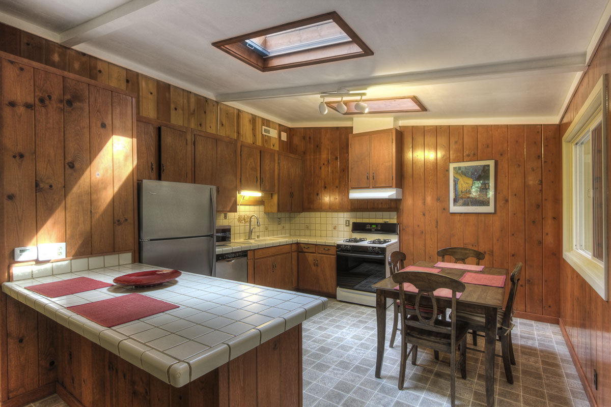 210 Douglas Avenue, Boulder Creek, United States 95006
