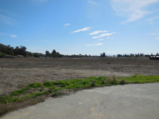 2030 Trumar Ln, Gilroy, United States 95020