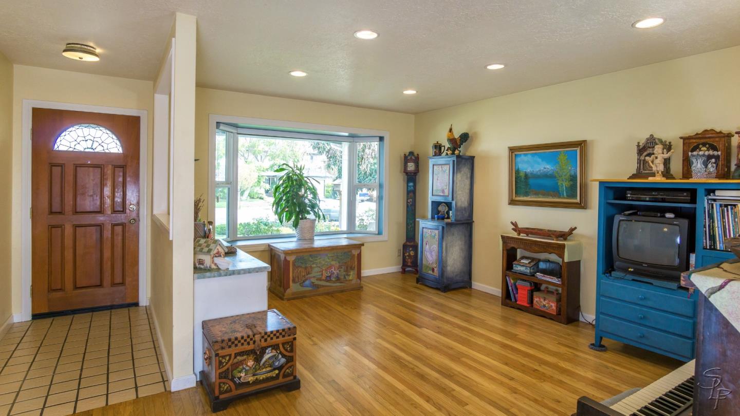 786 Maria WAY, Gilroy, CA 95020