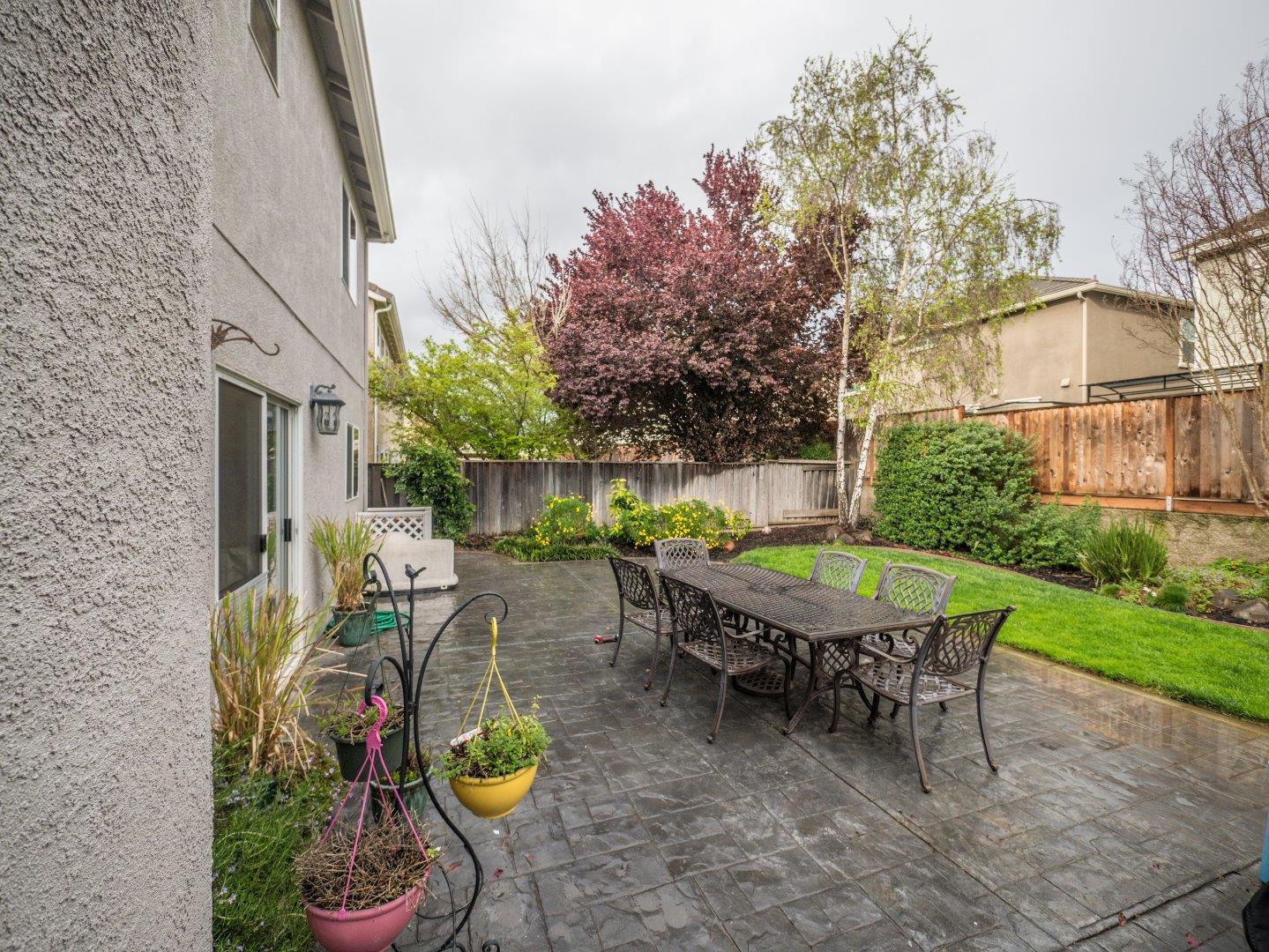 9122 El Verano Way, Gilroy, United States 95020
