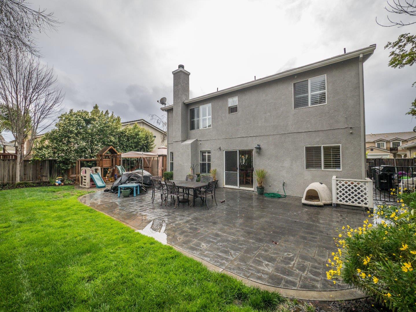 9122 El Verano Way, Gilroy, United States 95020