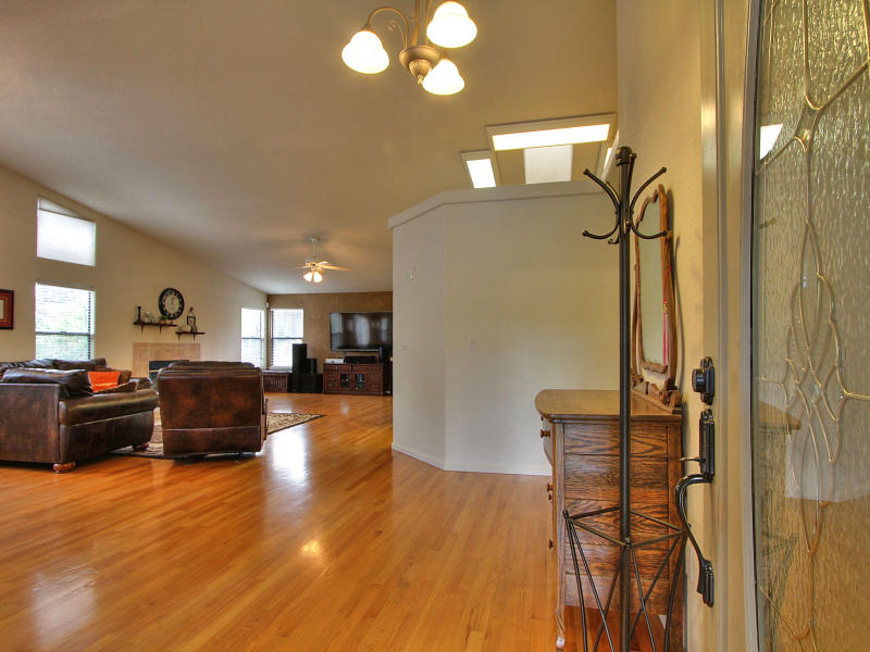 805 Oak Ridge Drive, Hollister, United States 95023