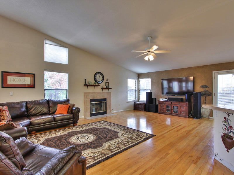 805 Oak Ridge Drive, Hollister, United States 95023