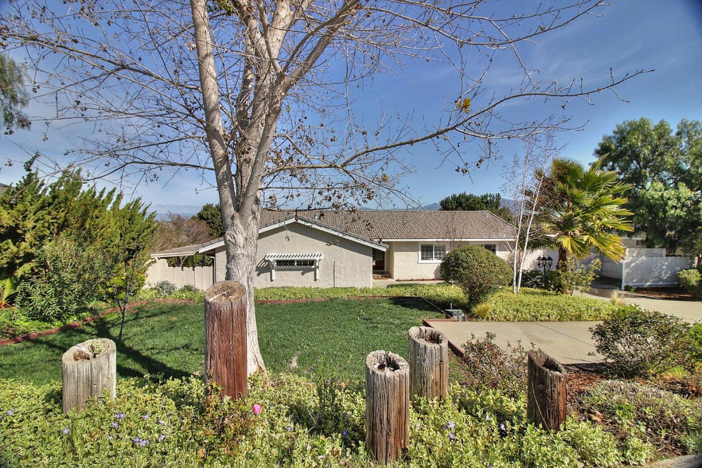 651 Donald Dr, Hollister, United States 95023