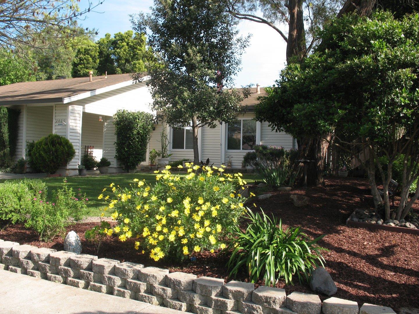 17684 Raccoon Court