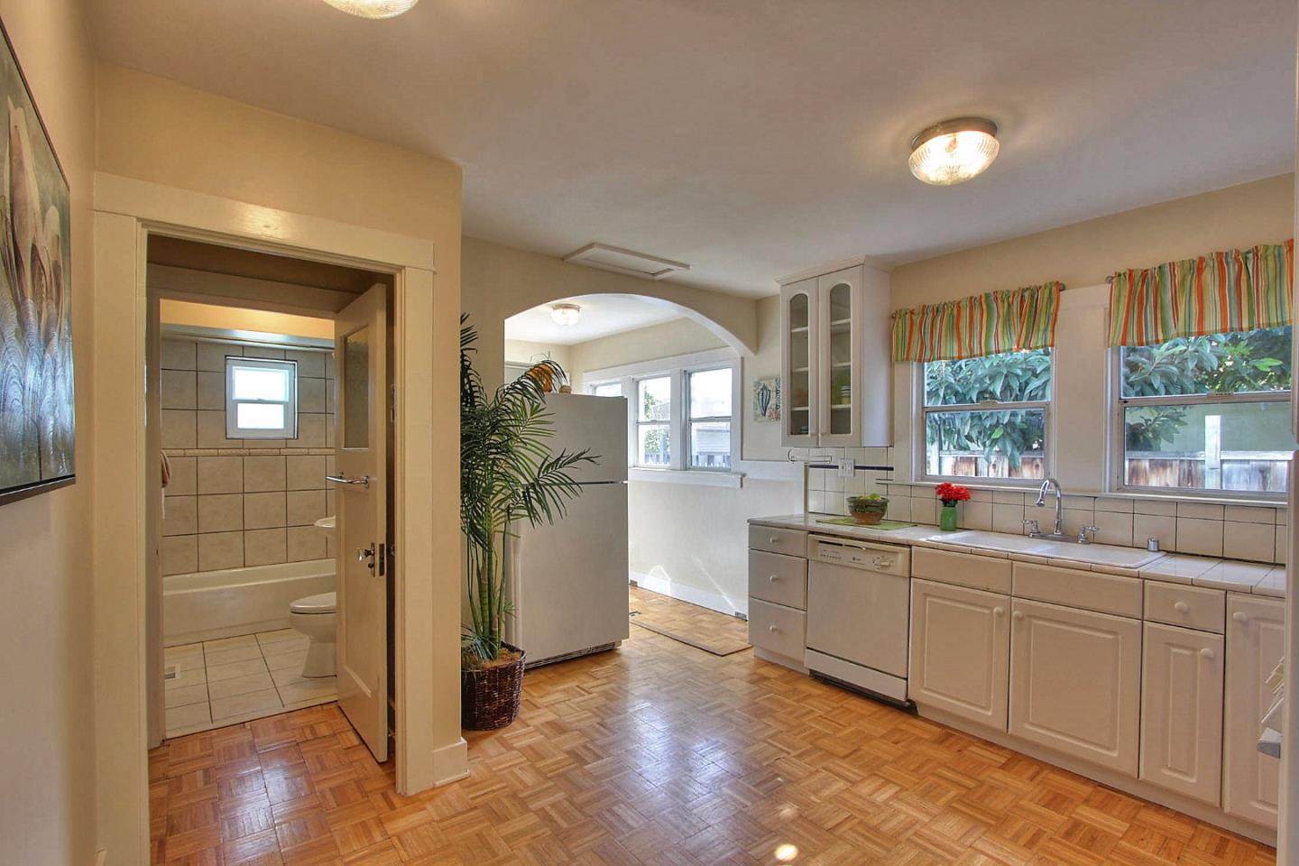 298 S 23rd St, San Jose, United States 95116