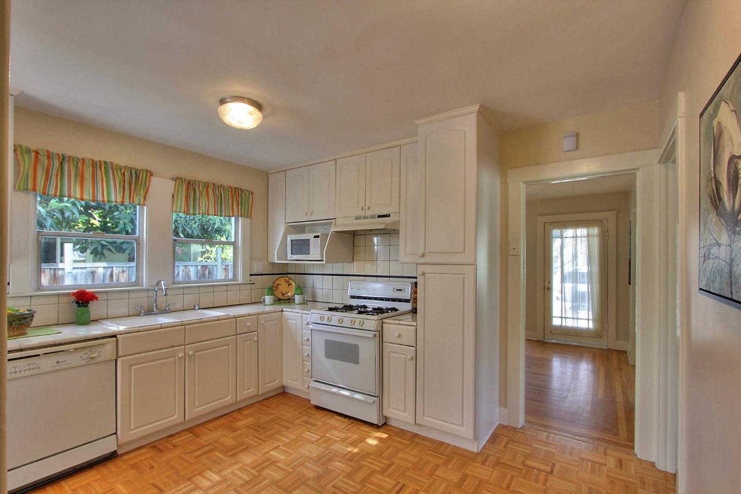 298 S 23rd St, San Jose, United States 95116
