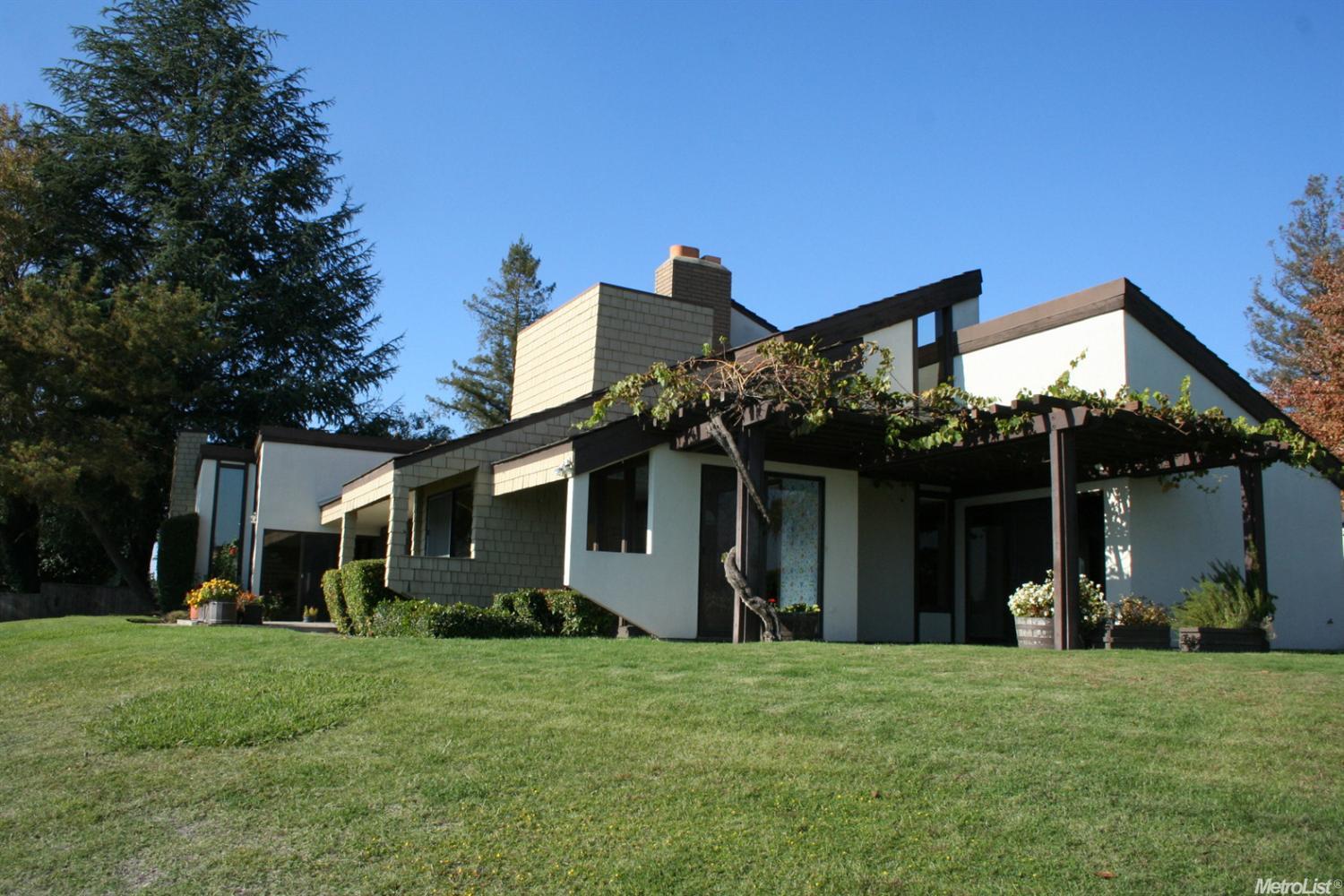 3830Portsmouth Pt, Stockton, United States 95219