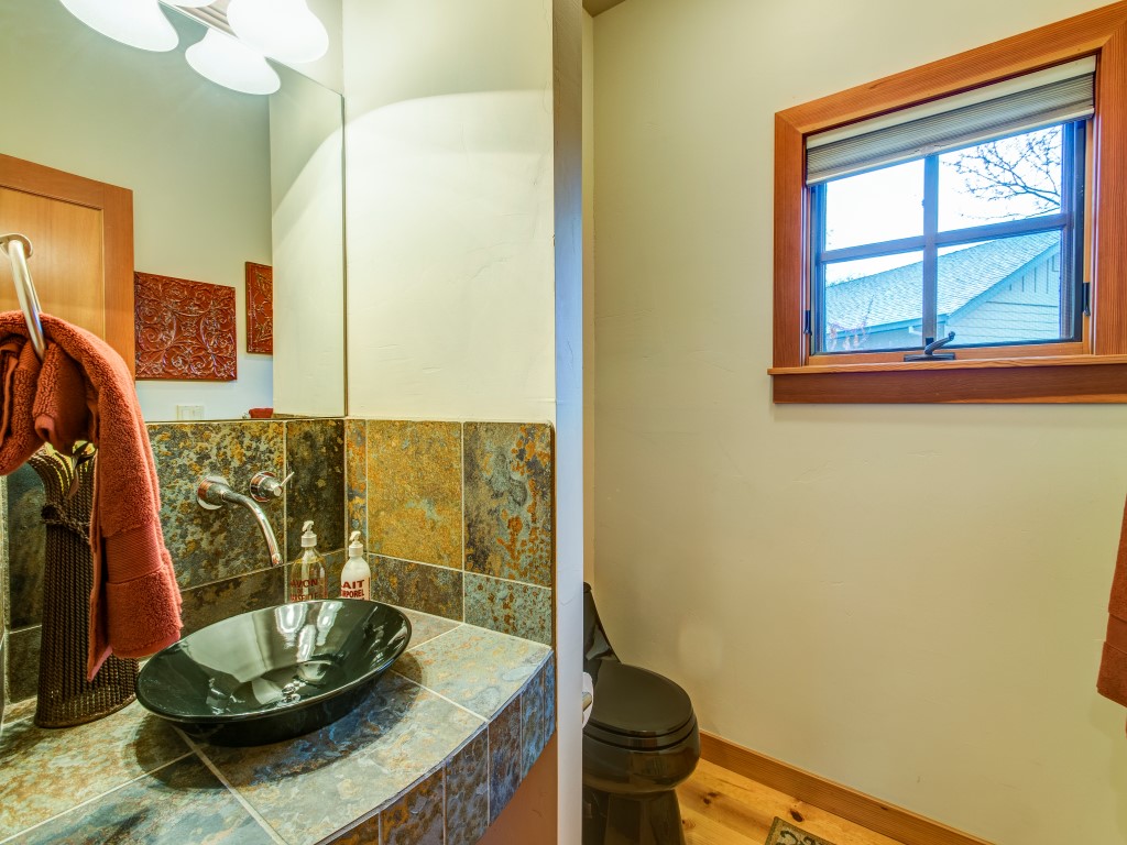 387 Perlina Terrace, Angels Camp, United States 95222