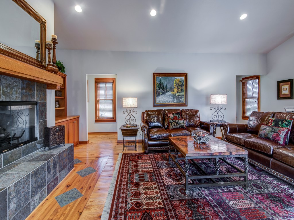 387 Perlina Terrace, Angels Camp, United States 95222