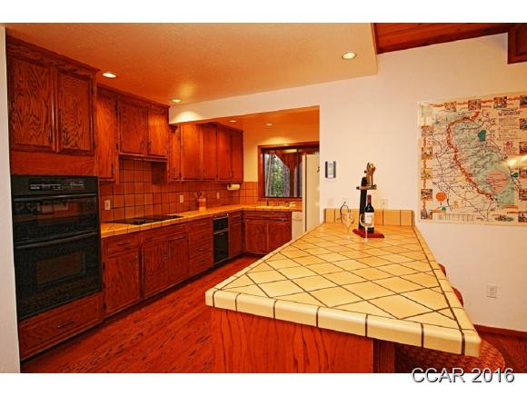 1675 Wawona Way, Arnold, CA 95223