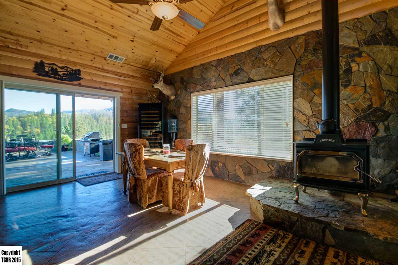 14549 Waldears Path, Mountain Ranch, CA 95246